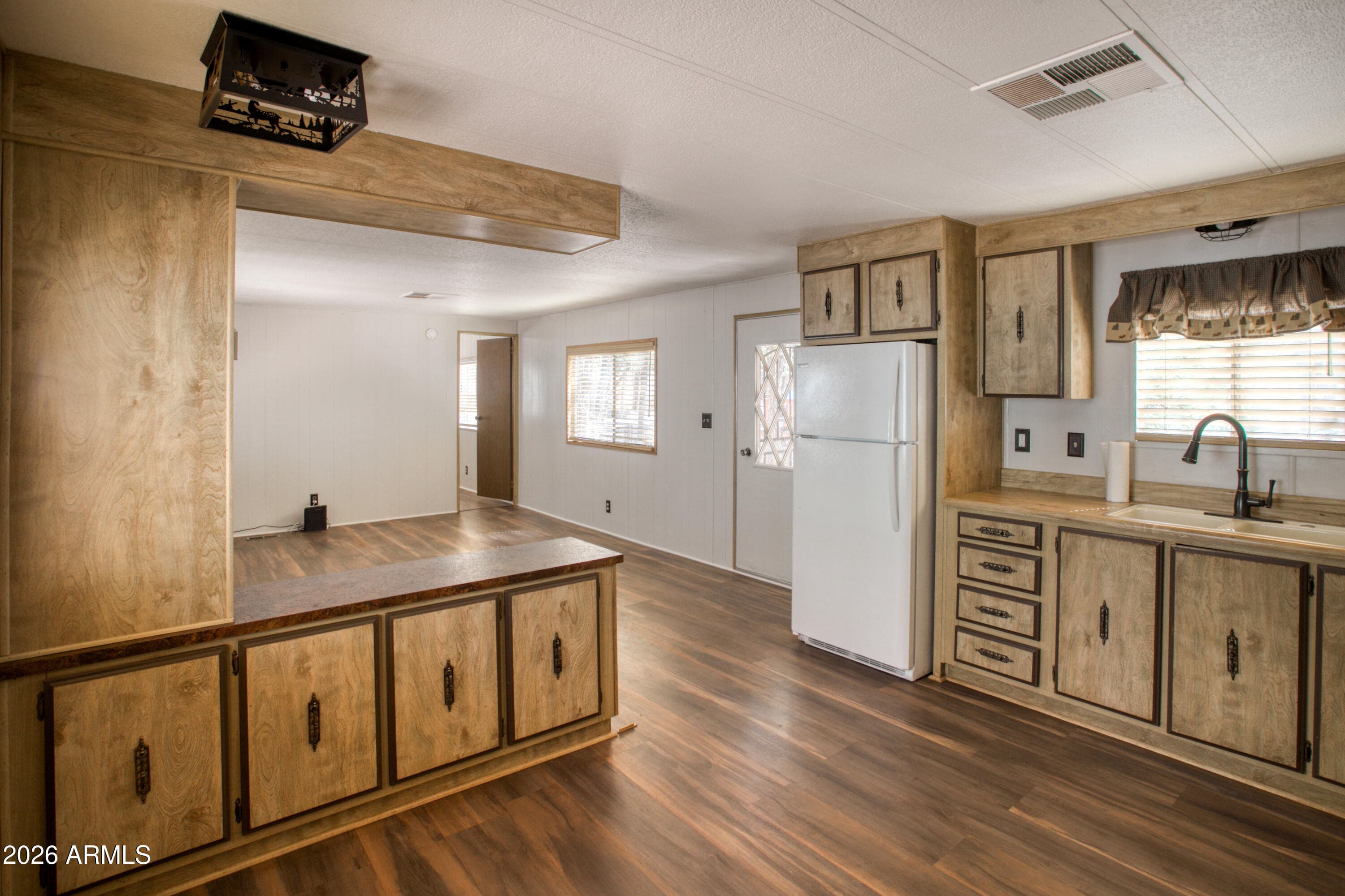 5857 BRONCO Lane, Pinetop, AZ 85935 — photo 5 of 20
