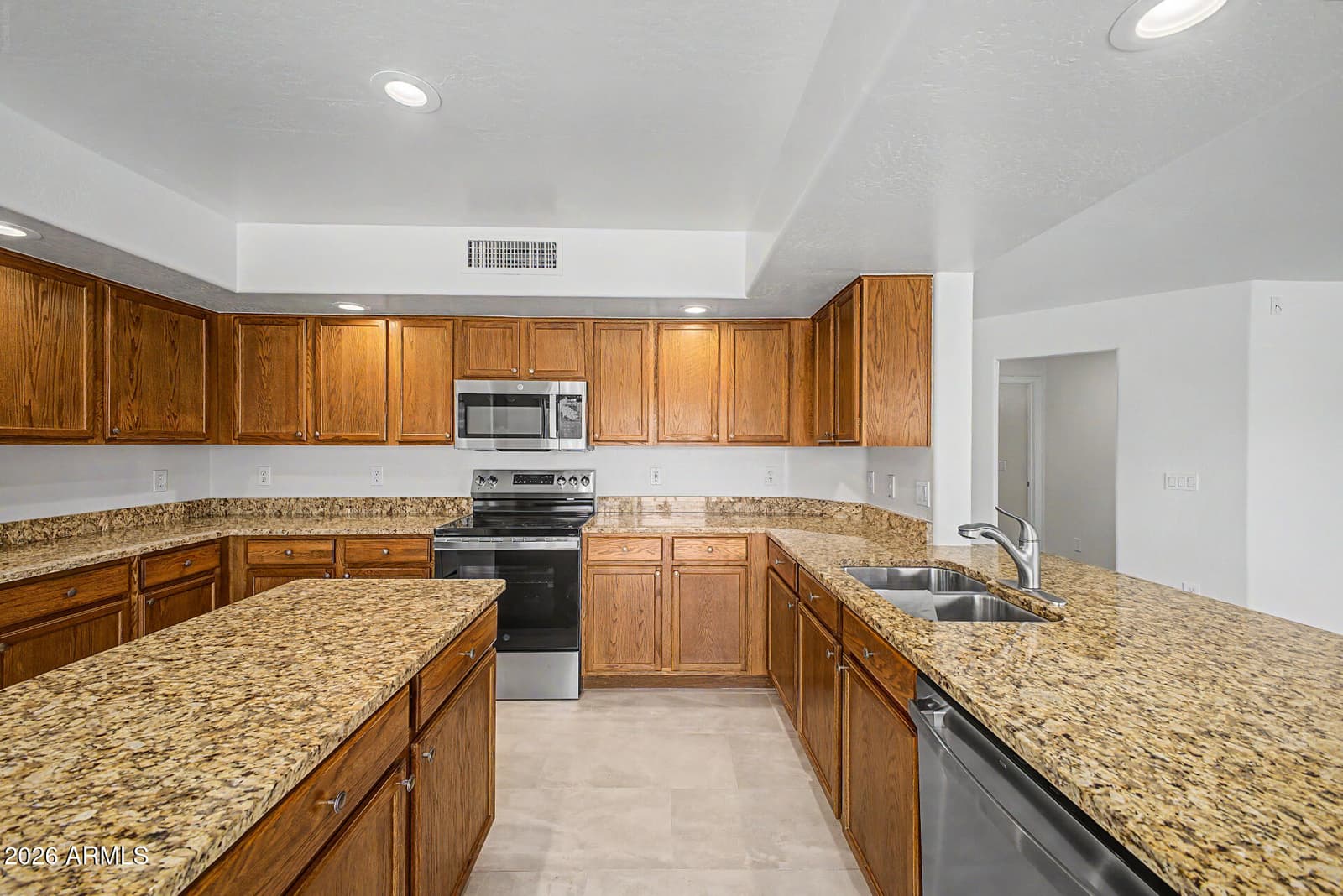 2631 E PINTO Drive, Gilbert, AZ 85296 — photo 13 of 45