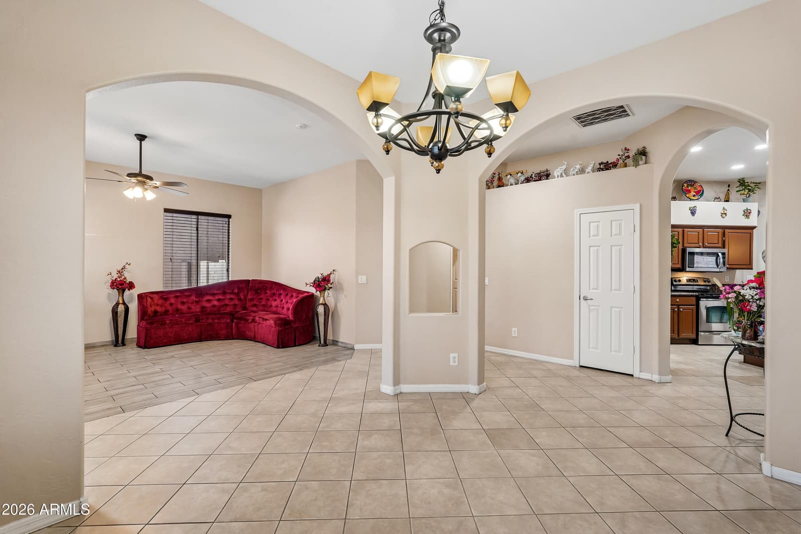 8334 W Marlette Avenue, Glendale, AZ 85305 — photo 4 of 37