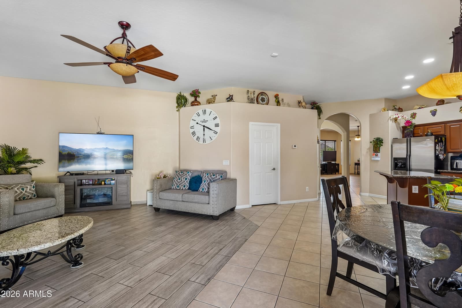 8334 W Marlette Avenue, Glendale, AZ 85305 — photo 8 of 37