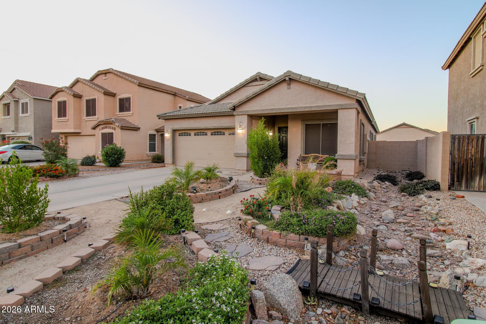 1294 W GREEN TREE Drive, San Tan Valley, AZ 85143 — photo 7 of 57