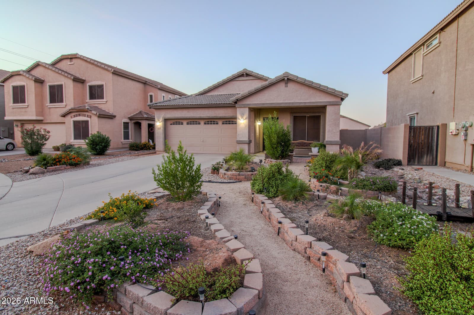 1294 W GREEN TREE Drive, San Tan Valley, AZ 85143 — photo 8 of 57