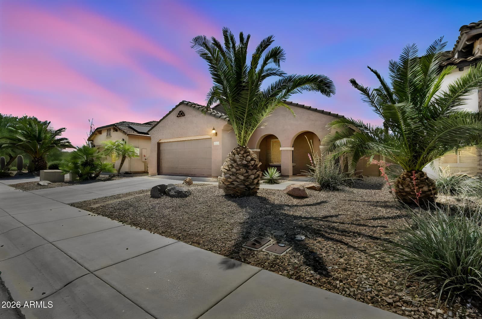 7525 W SPRINGFIELD Way, Florence, AZ 85132 — photo 3 of 31