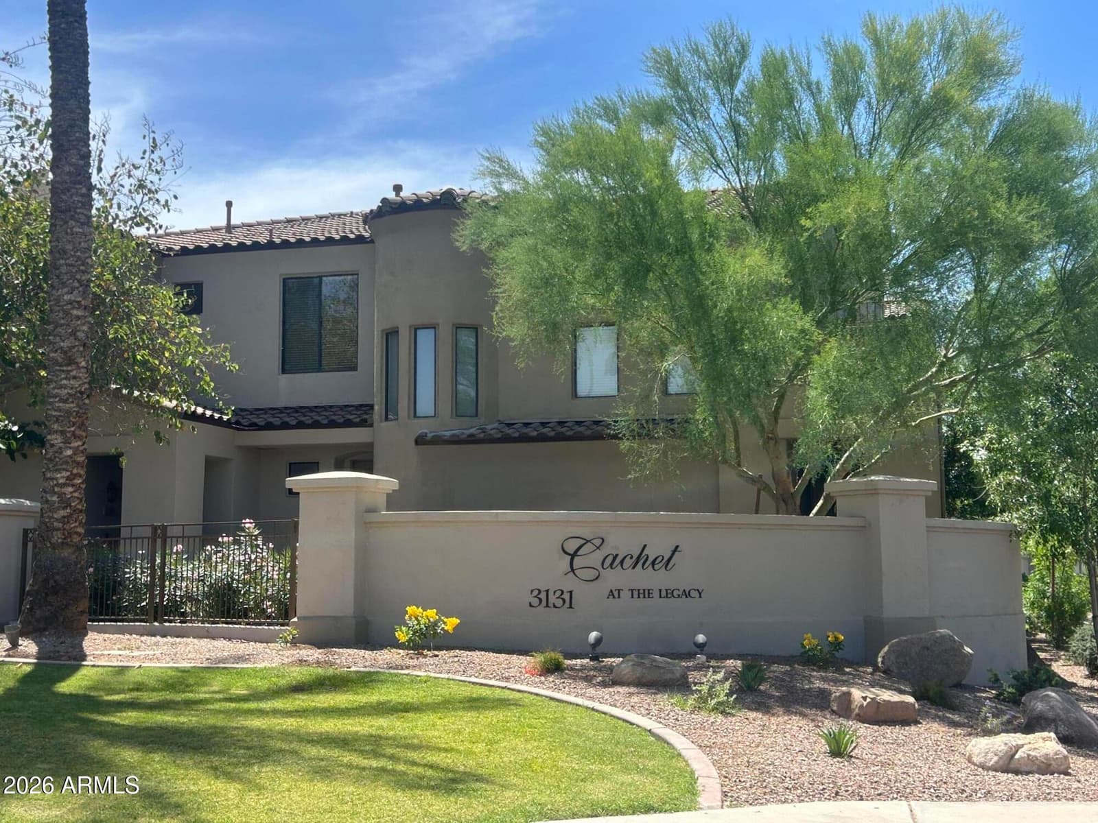 3131 E LEGACY Drive 1002, Phoenix, AZ 85042 — photo 1 of 40