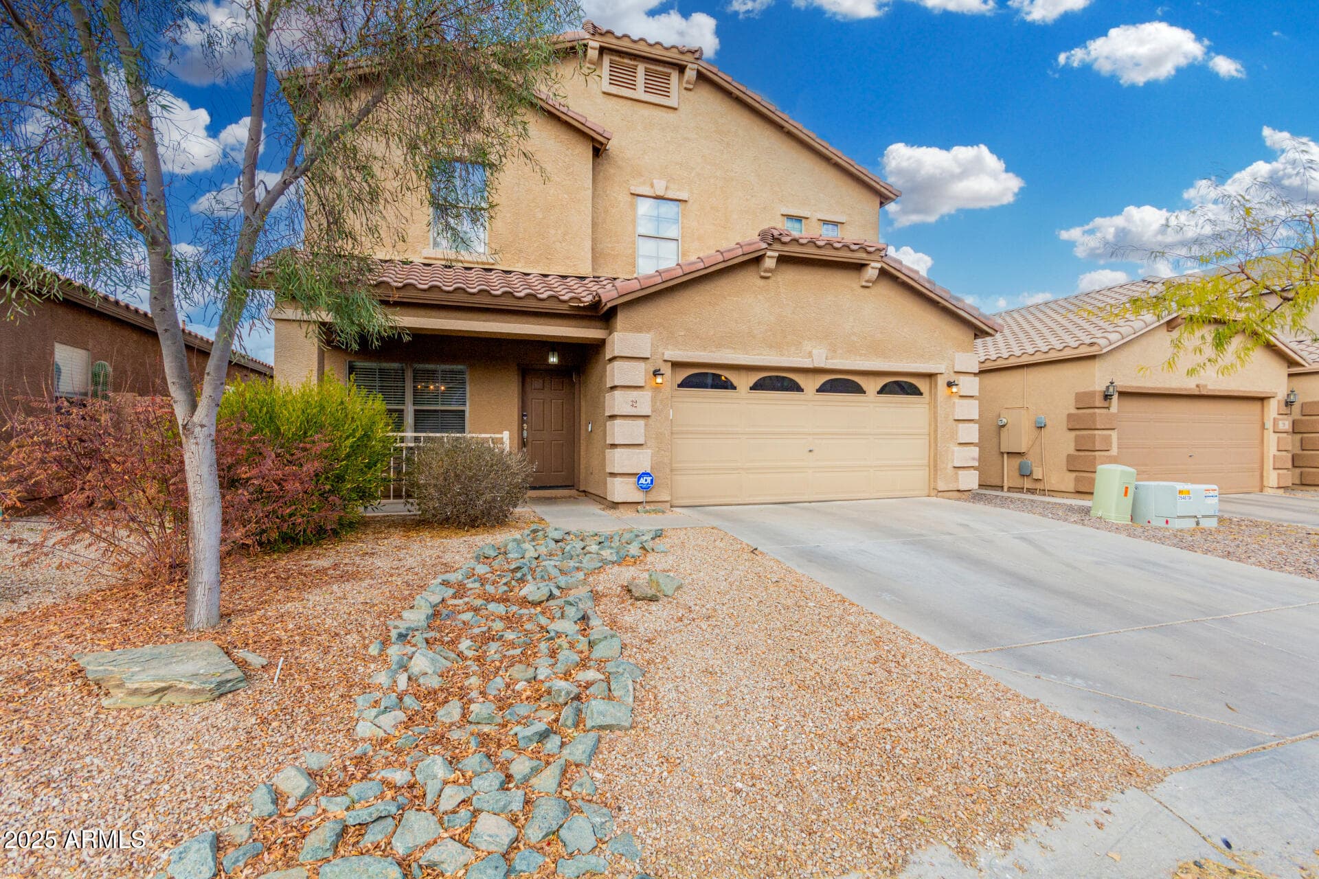 32 W DESERT VISTA Trail, San Tan Valley, AZ 85143 — photo 1 of 31