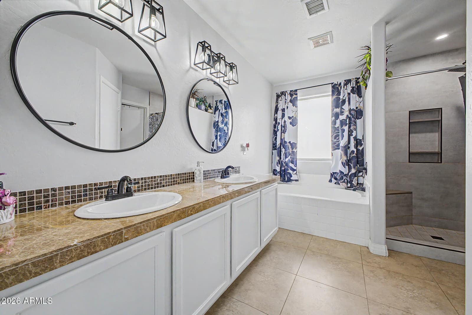 23219 N 21ST Place, Phoenix, AZ 85024 — photo 17 of 33