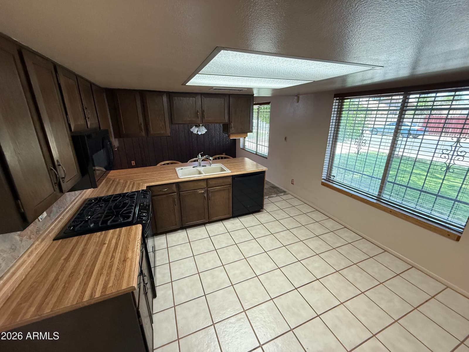 4135 N 88TH Avenue, Phoenix, AZ 85037 — photo 12 of 44