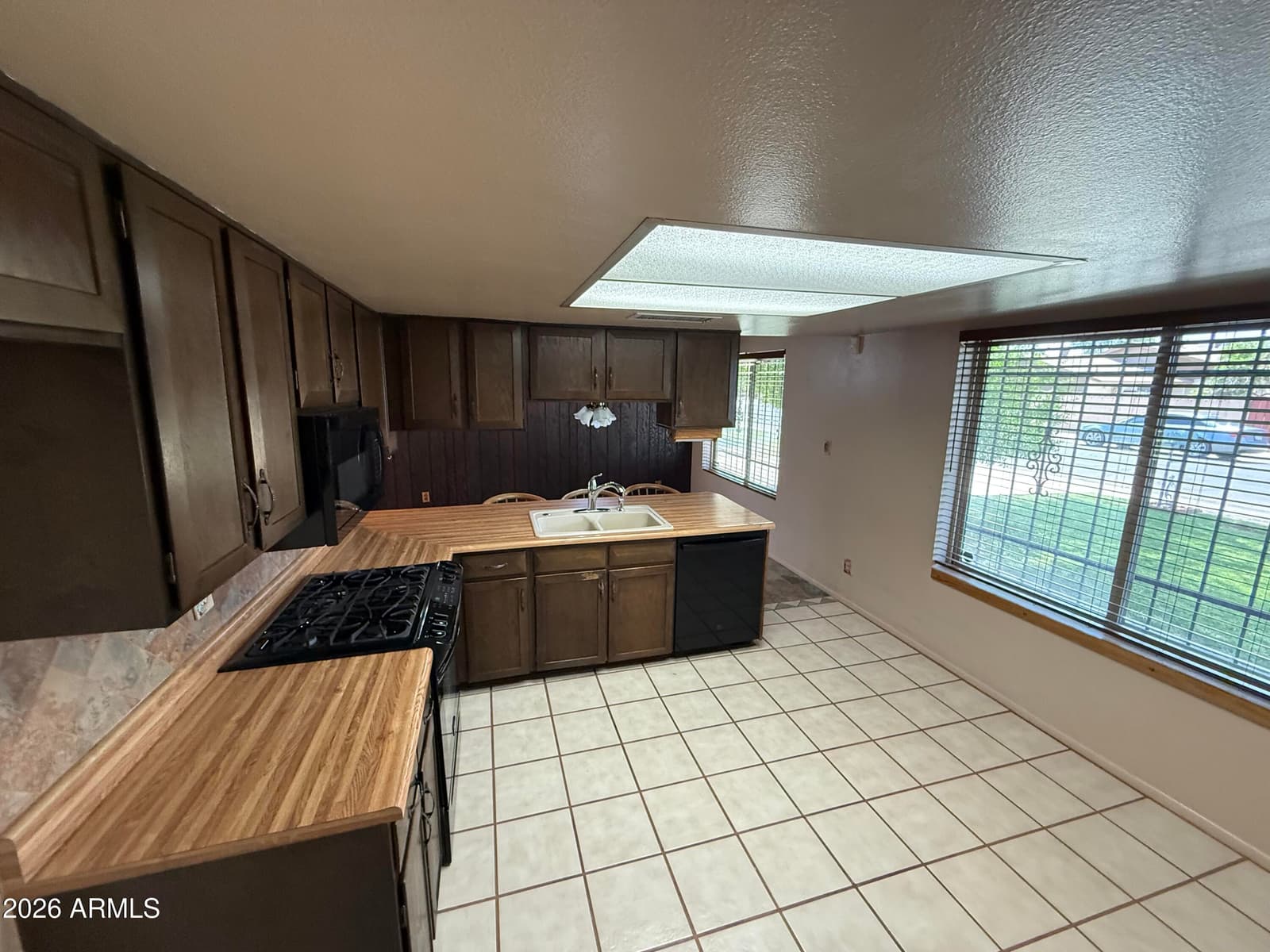 4135 N 88TH Avenue, Phoenix, AZ 85037 — photo 11 of 44