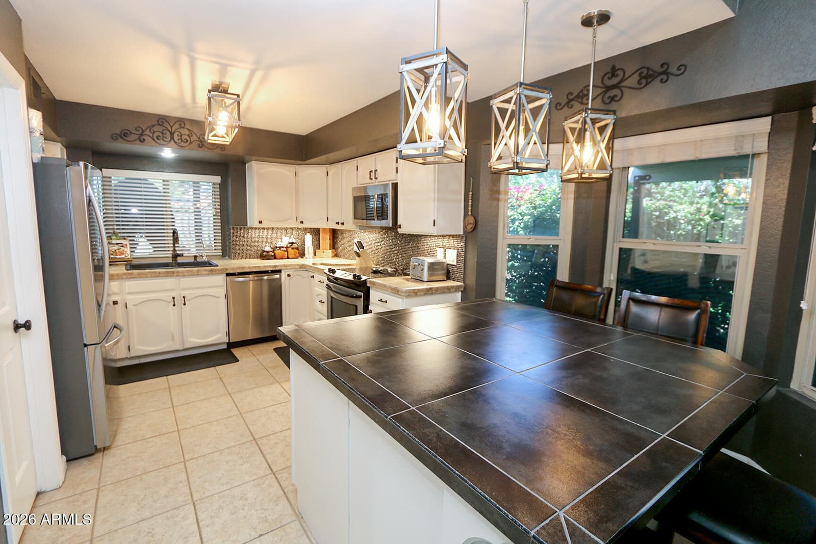 5530 E Beverly Lane, Scottsdale, AZ 85254 — photo 11 of 30