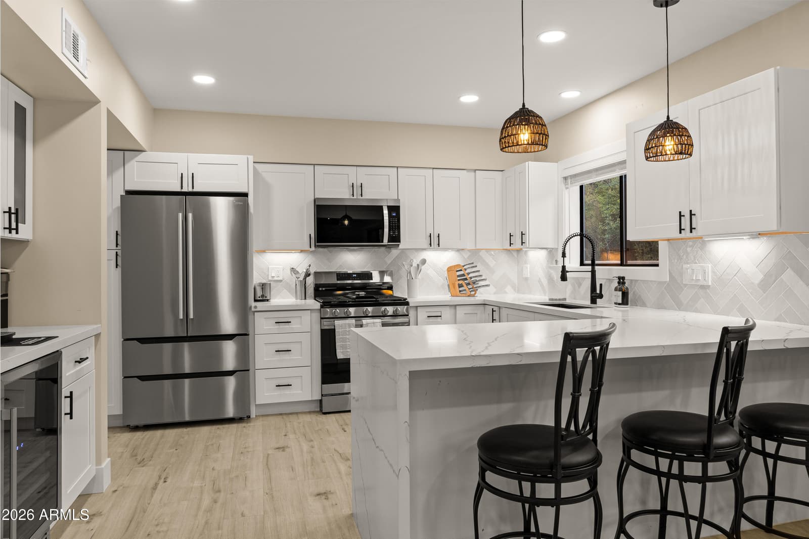 98 DOODLEBUG Road, Sedona, AZ 86336 — photo 15 of 60