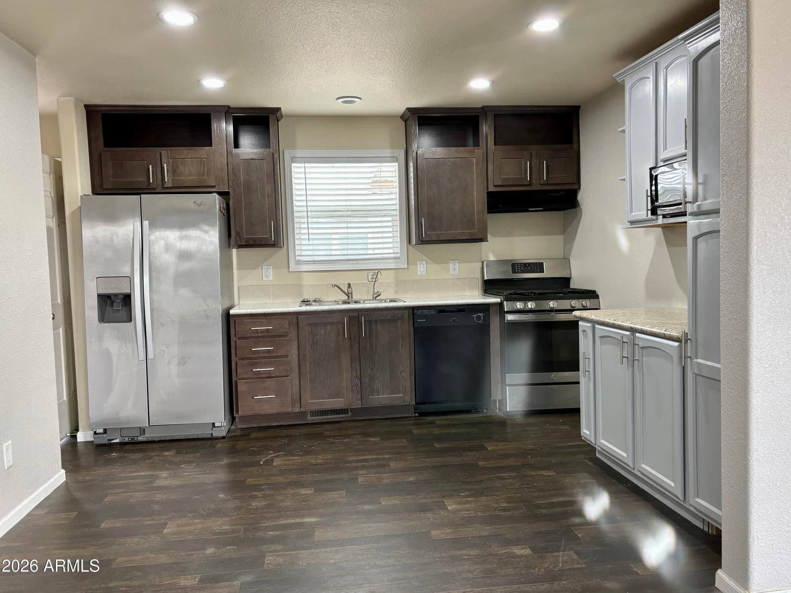 7302 W Peoria Avenue 71, Peoria, AZ 85345 — photo 4 of 17
