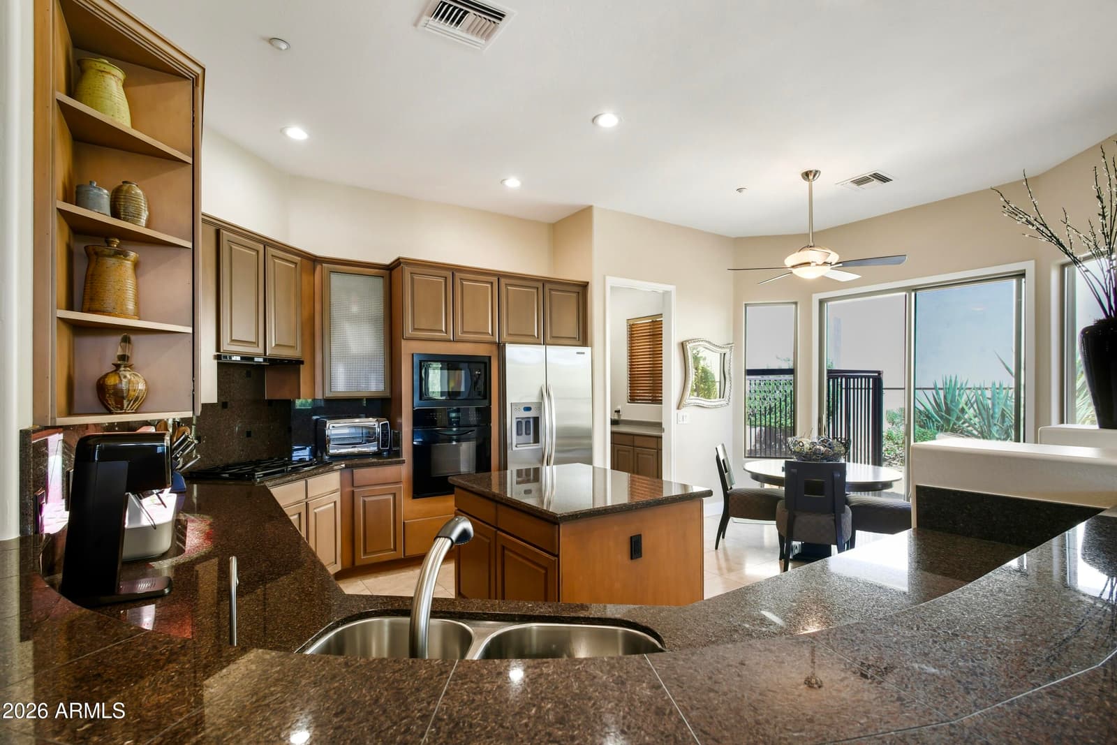 10637 E BLANCHE Drive, Scottsdale, AZ 85255 — photo 12 of 35