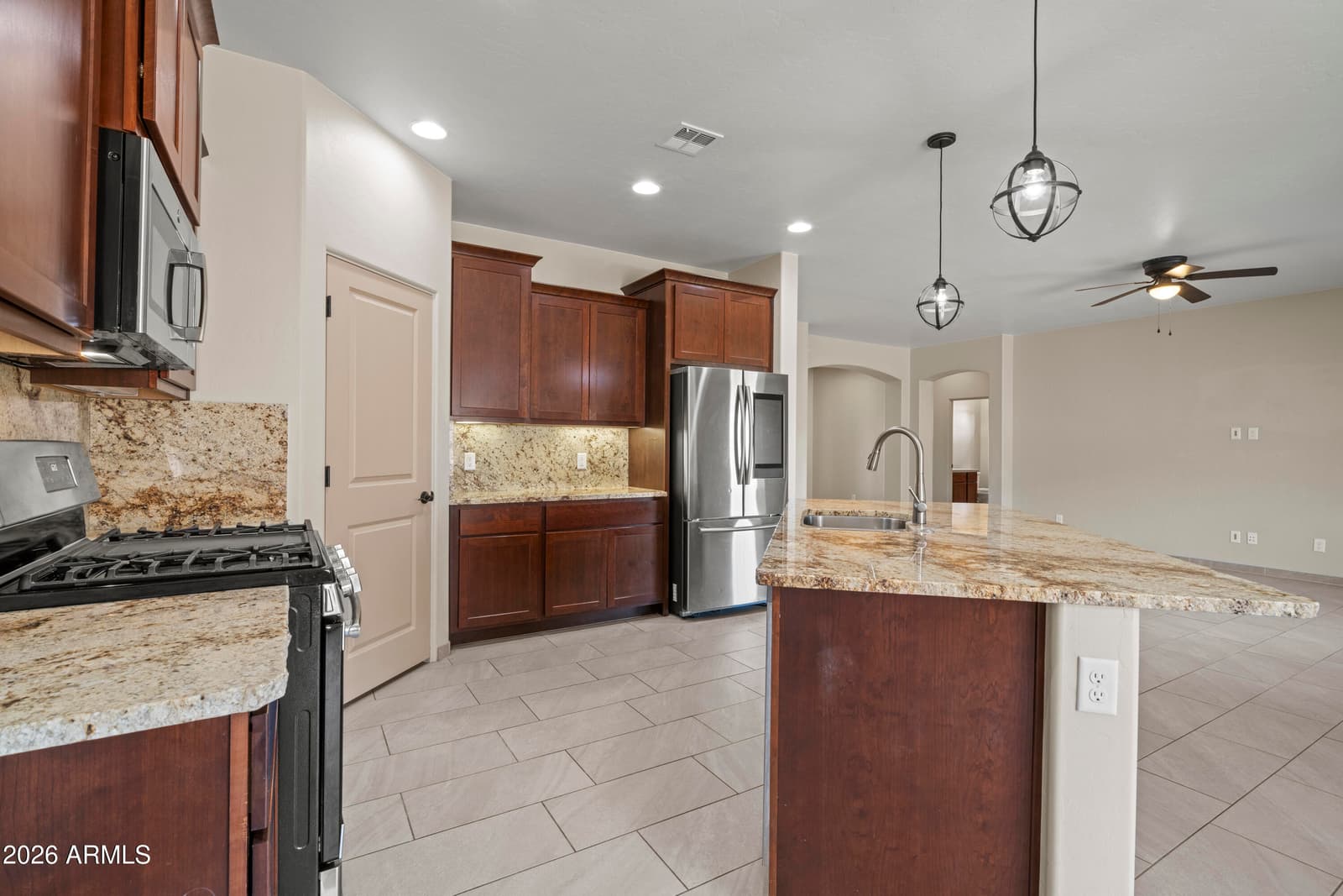 5514 Desert Willow Loop, Sierra Vista, AZ 85635 — photo 11 of 53