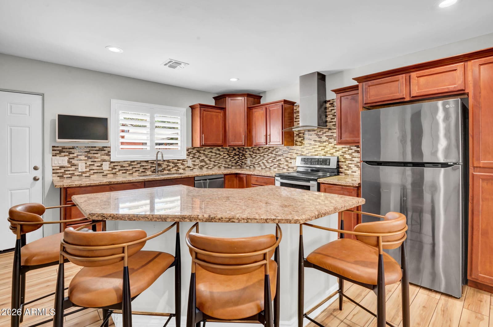 2405 N 27TH Place, Phoenix, AZ 85008 — photo 13 of 30