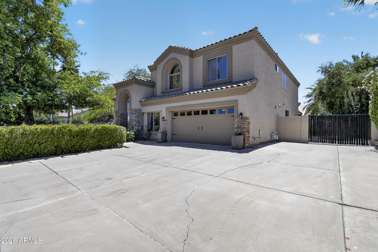2861 E BROOKS Court, Gilbert, AZ 85296 — photo 3 of 47