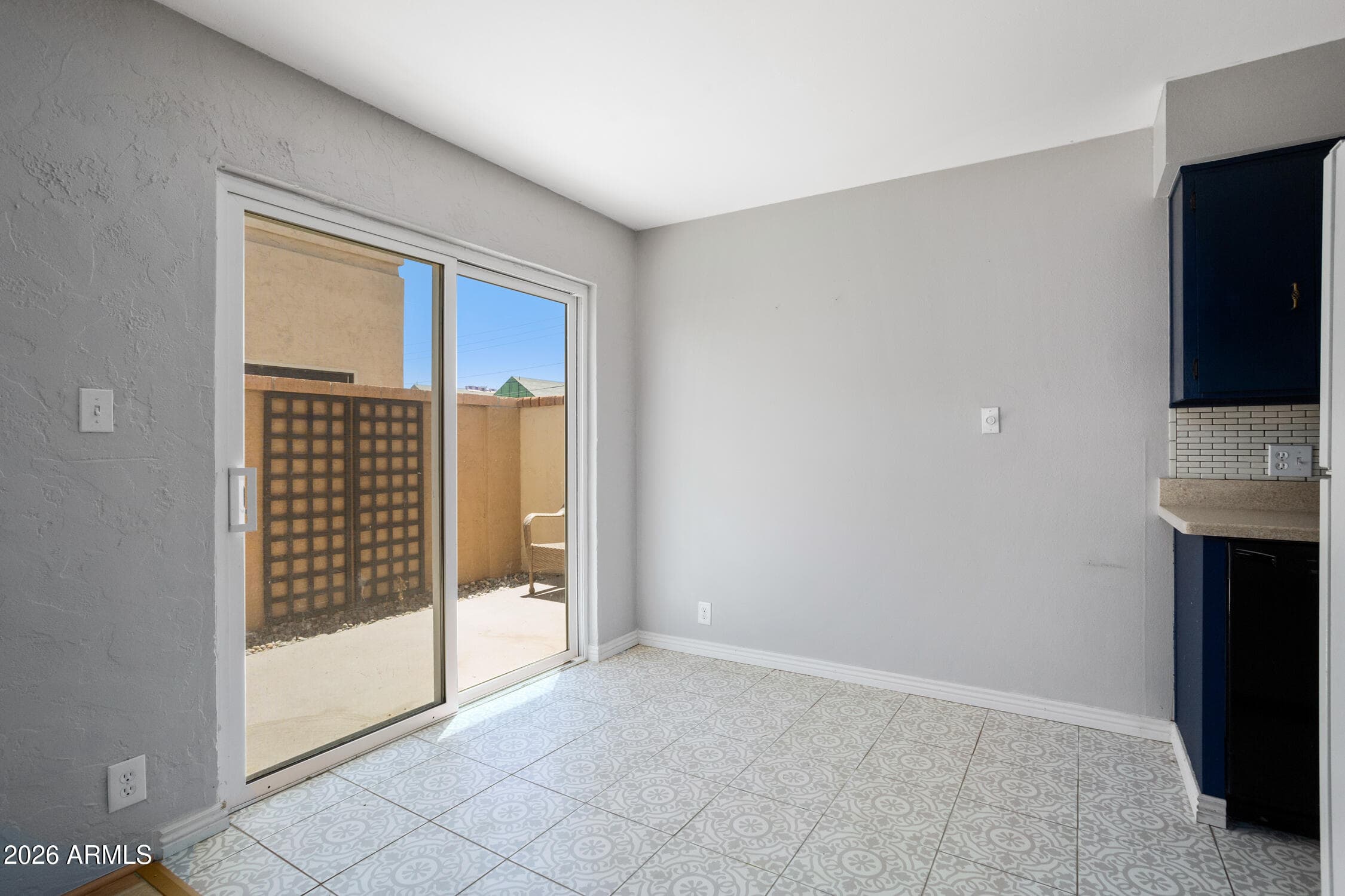 1320 E BETHANY HOME Road 102, Phoenix, AZ 85014 — photo 13 of 30