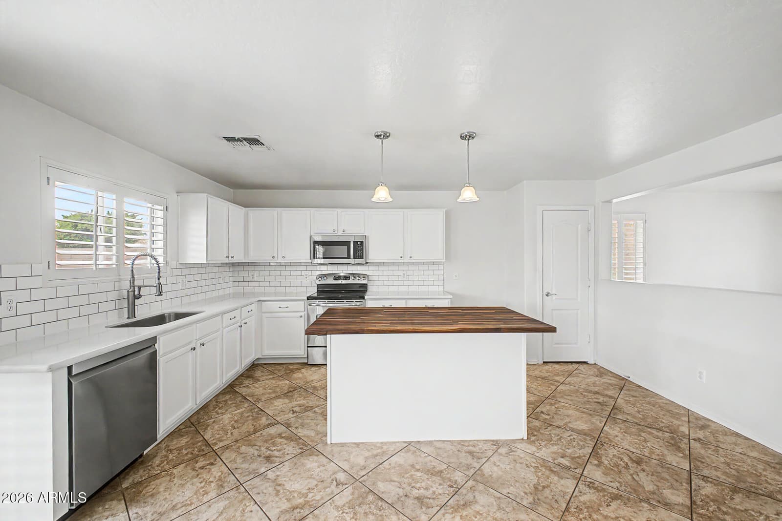 1725 E ANASTASIA Street, San Tan Valley, AZ 85140 — photo 4 of 29
