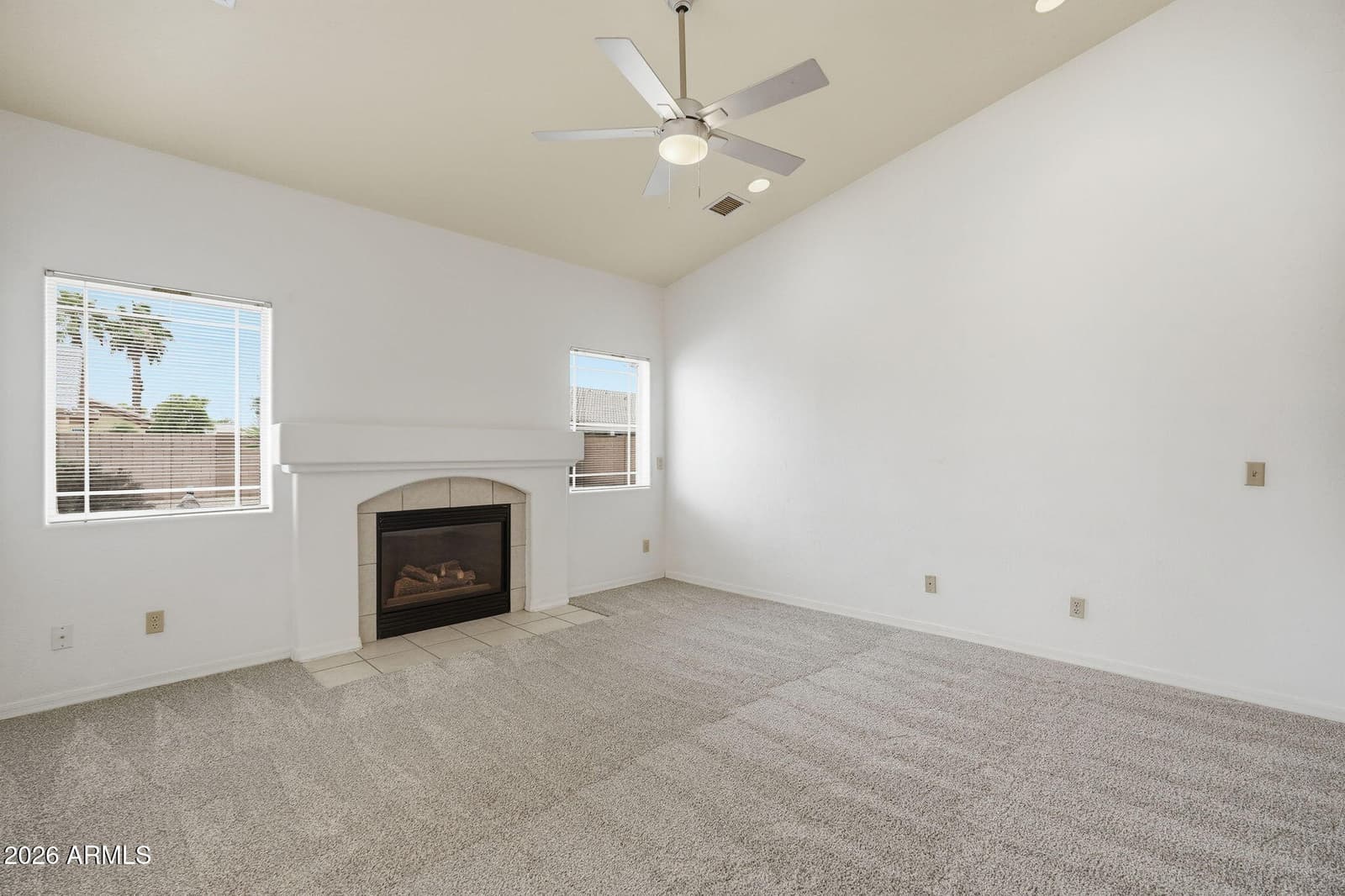 320 E QUAIL Court, Casa Grande, AZ 85122 — photo 12 of 40