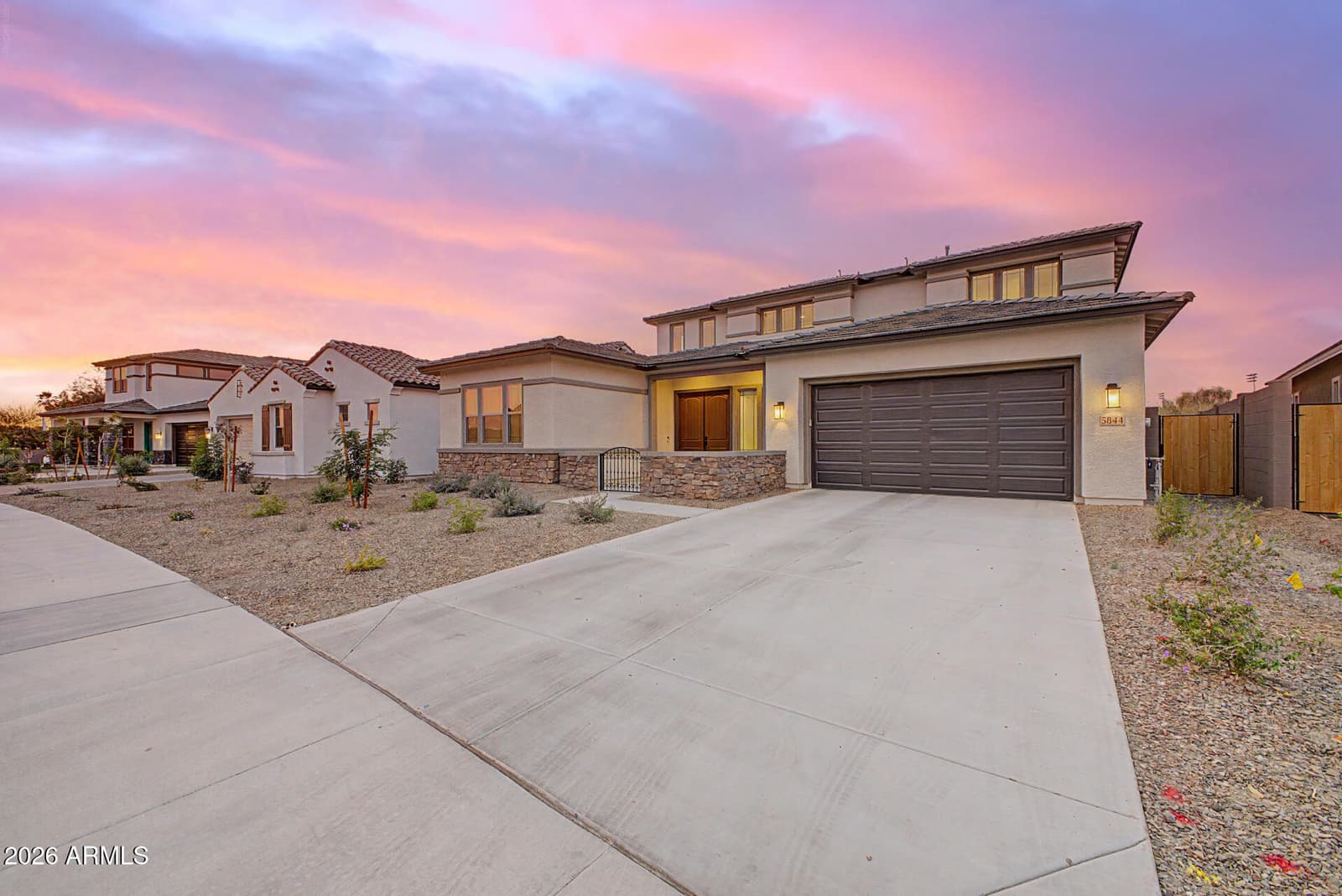 5844 W MAUNA LOA Lane, Glendale, AZ 85306 — photo 5 of 52