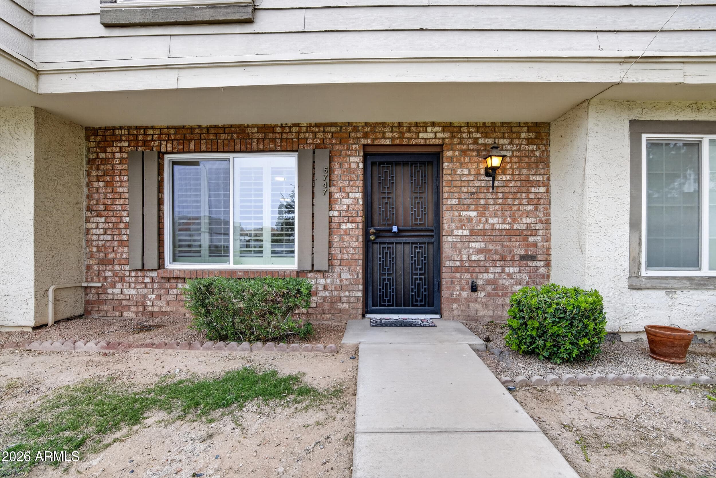 6747 S Jentilly Lane, Tempe, AZ 85283 — photo 4 of 38