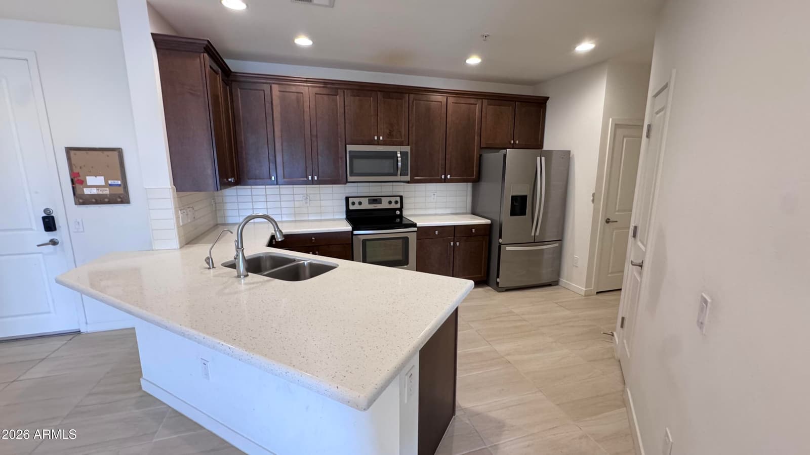 2511 W QUEEN CREEK Road 337, Chandler, AZ 85248 — photo 4 of 36