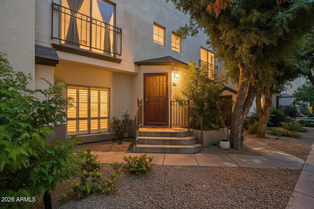 100 E FILLMORE Street 216, Phoenix, AZ 85004 — photo 2 of 36