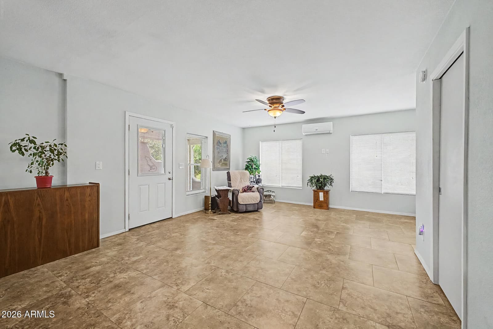 10771 W HOPE Drive, Sun City, AZ 85351 — photo 11 of 55
