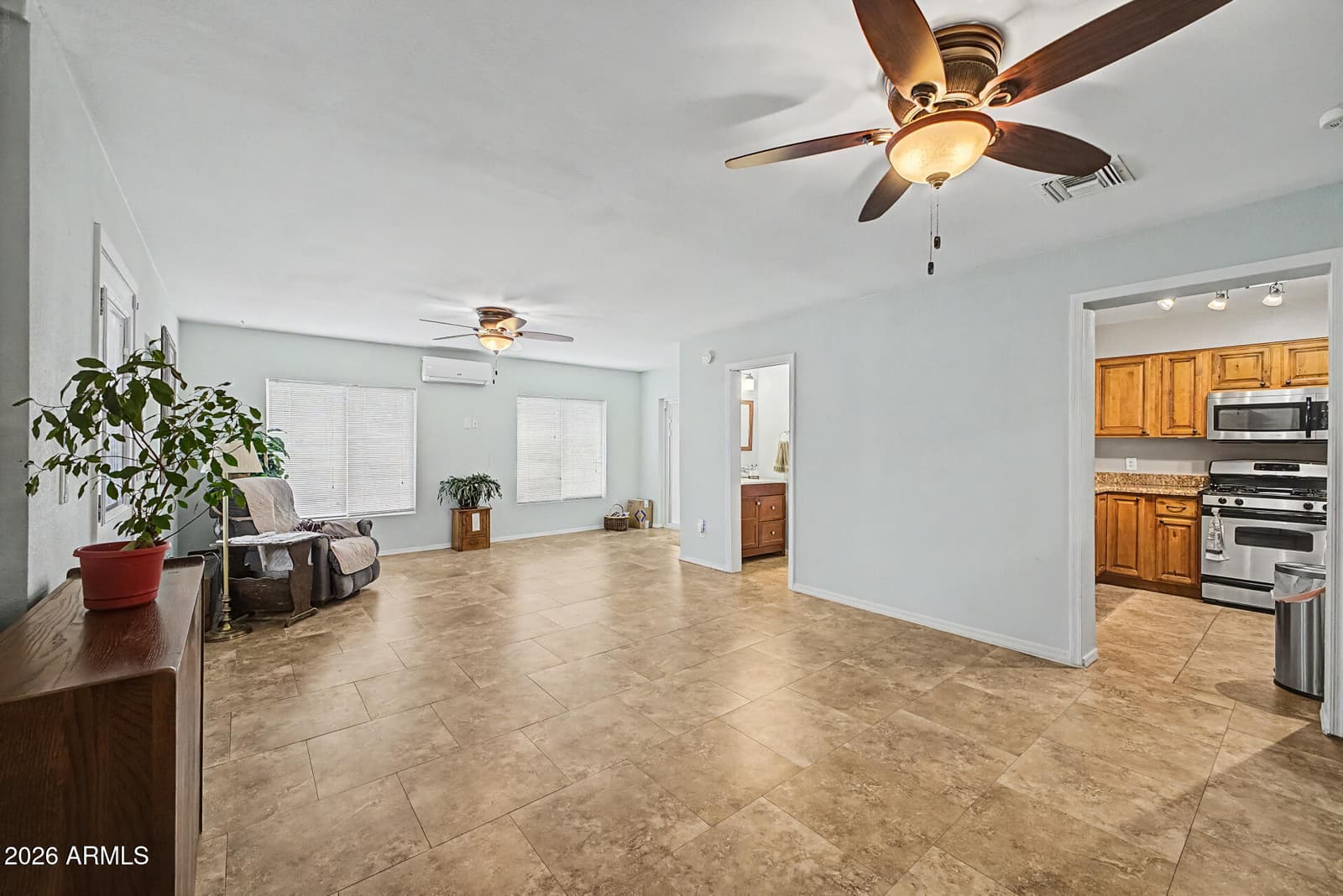 10771 W HOPE Drive, Sun City, AZ 85351 — photo 13 of 55