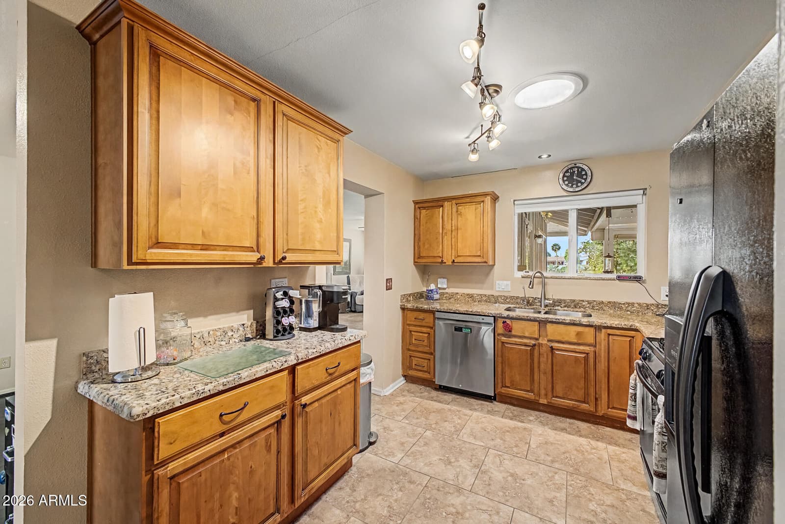 10771 W HOPE Drive, Sun City, AZ 85351 — photo 18 of 55
