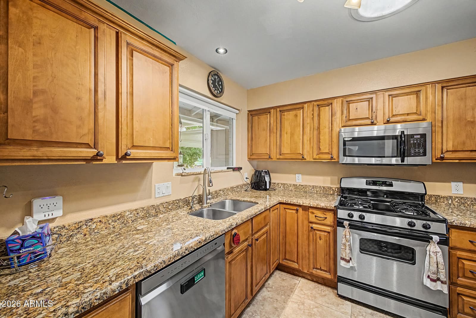 10771 W HOPE Drive, Sun City, AZ 85351 — photo 19 of 55