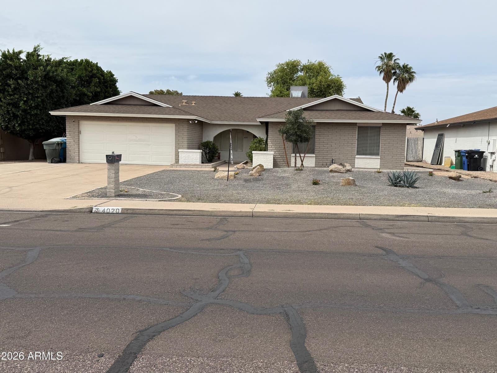 4020 W SWEETWATER Avenue, Phoenix, AZ 85029 — photo 2 of 43