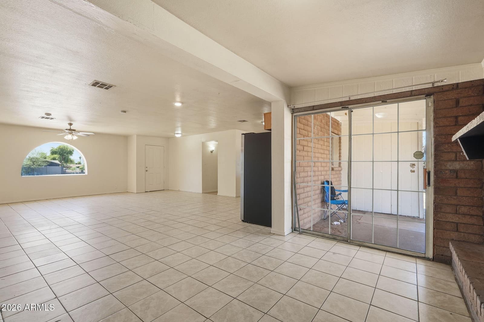6452 W THOMAS Road, Phoenix, AZ 85033 — photo 8 of 29