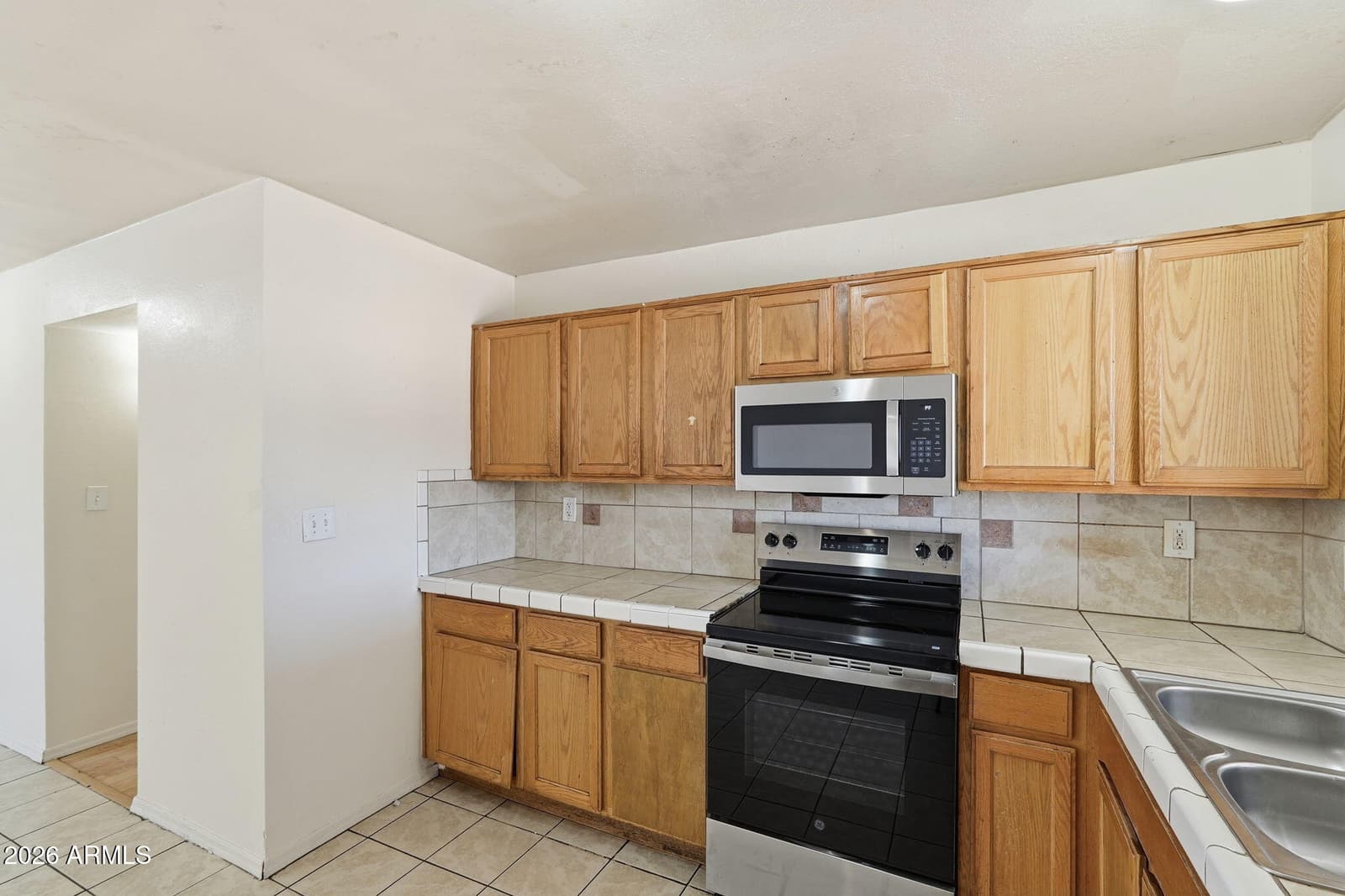 6452 W THOMAS Road, Phoenix, AZ 85033 — photo 12 of 29