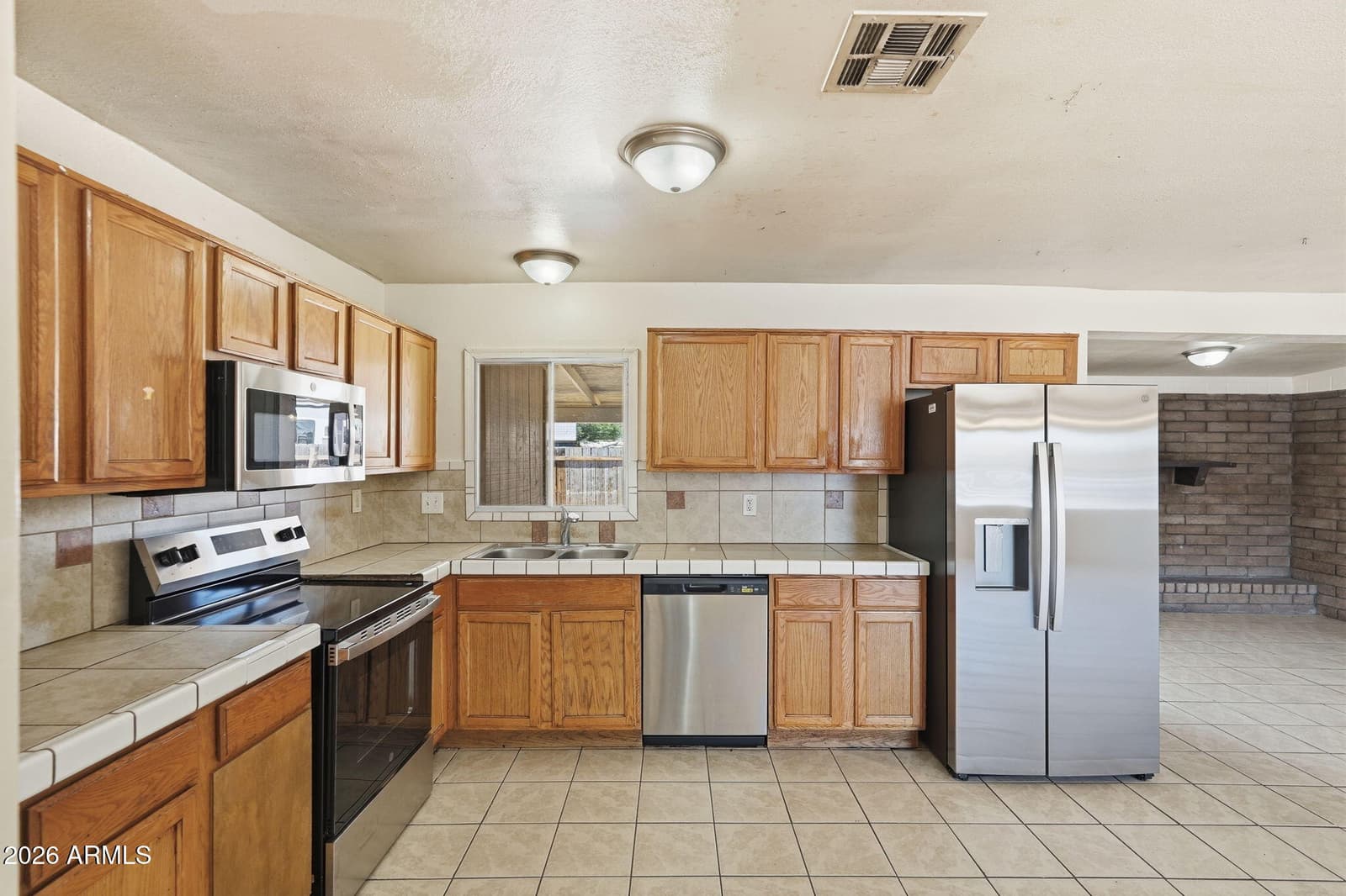 6452 W THOMAS Road, Phoenix, AZ 85033 — photo 13 of 29