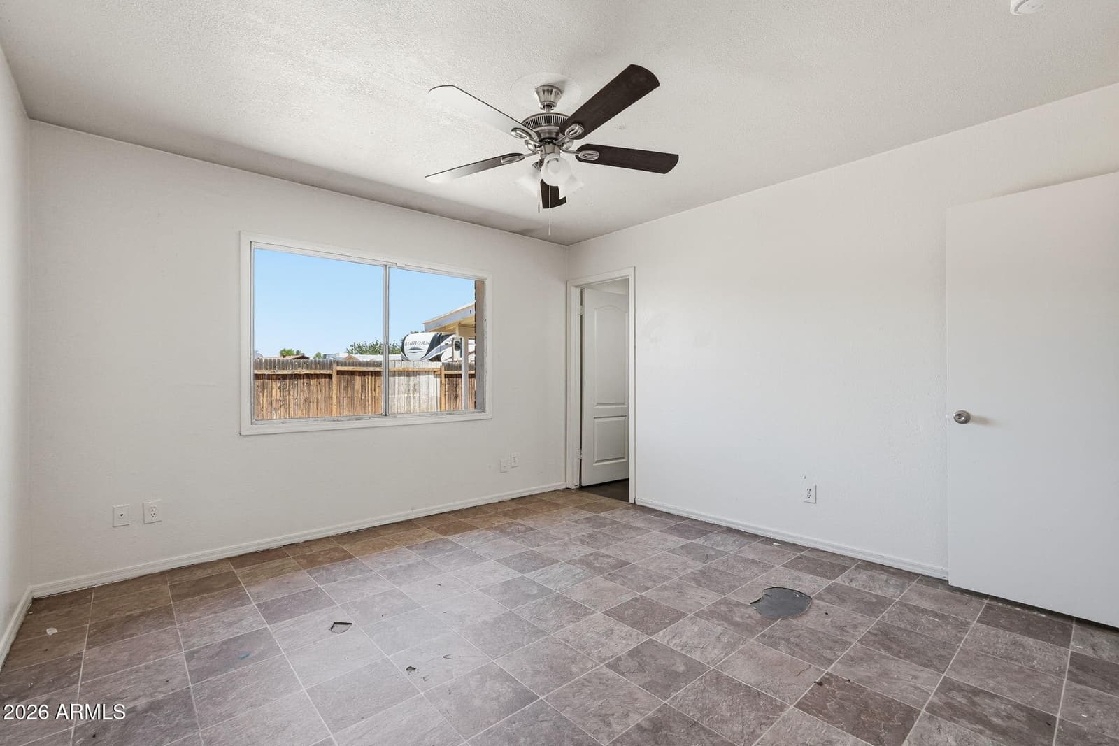 6452 W THOMAS Road, Phoenix, AZ 85033 — photo 15 of 29