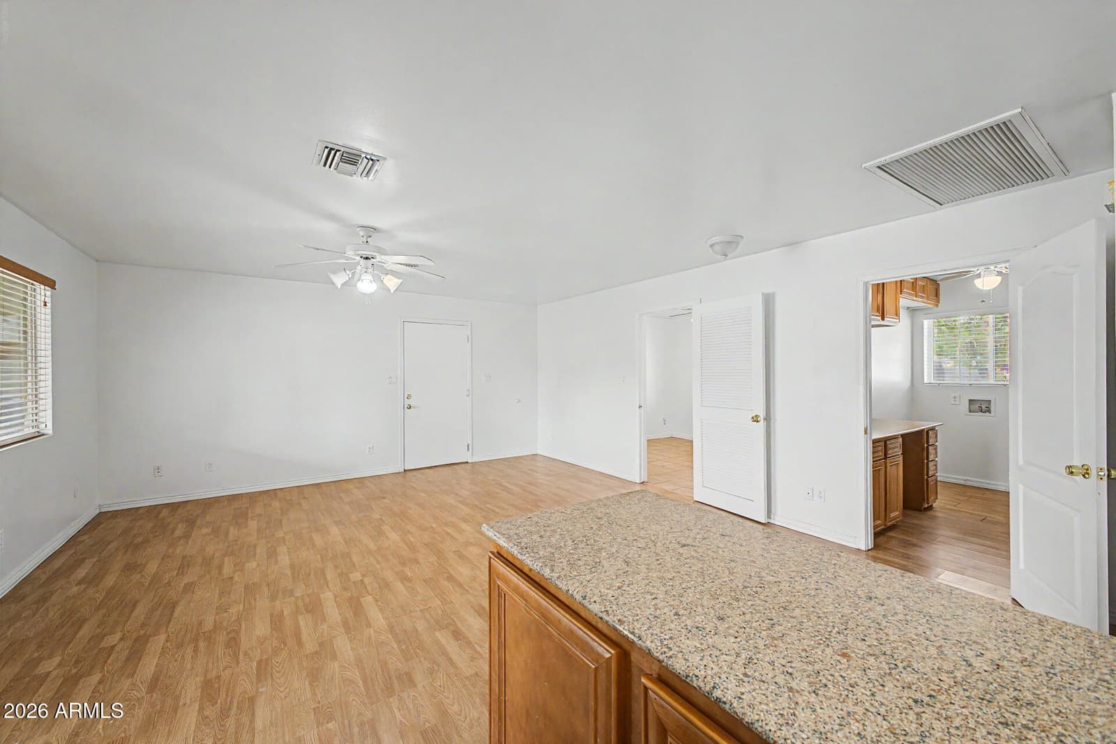 1043 W 5TH Street, Mesa, AZ 85201 — photo 4 of 30