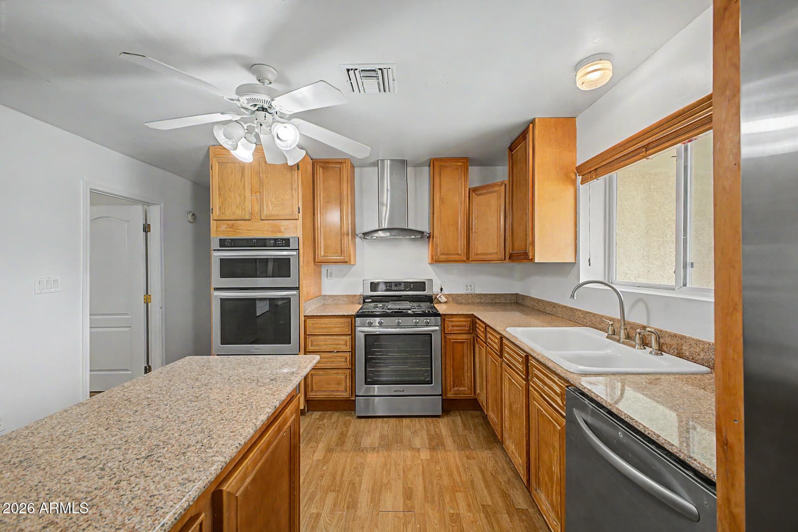 1043 W 5TH Street, Mesa, AZ 85201 — photo 9 of 30