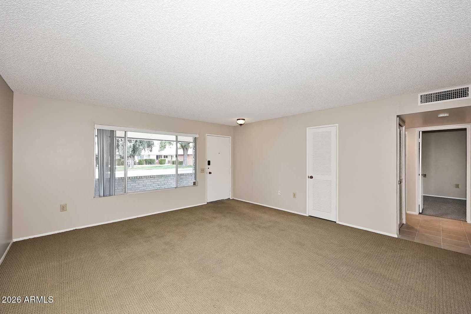 10010 W SANDSTONE Drive, Sun City, AZ 85351 — photo 6 of 44