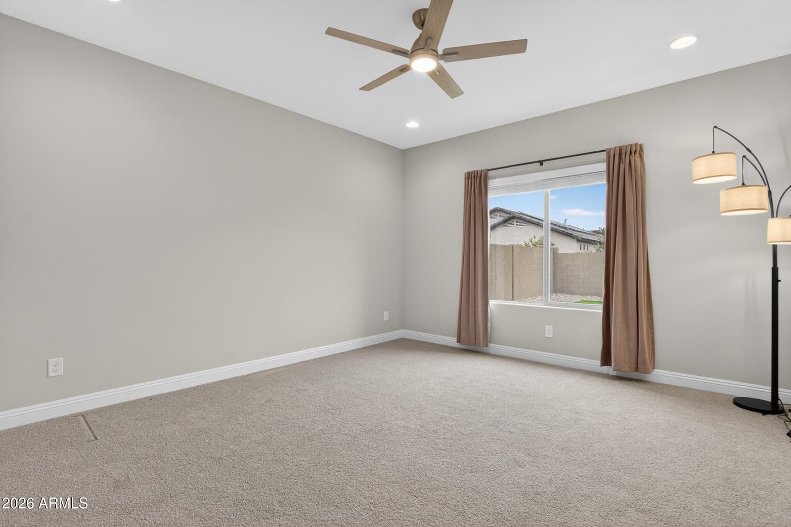 2869 N Coronado Drive, Florence, AZ 85132 — photo 14 of 45