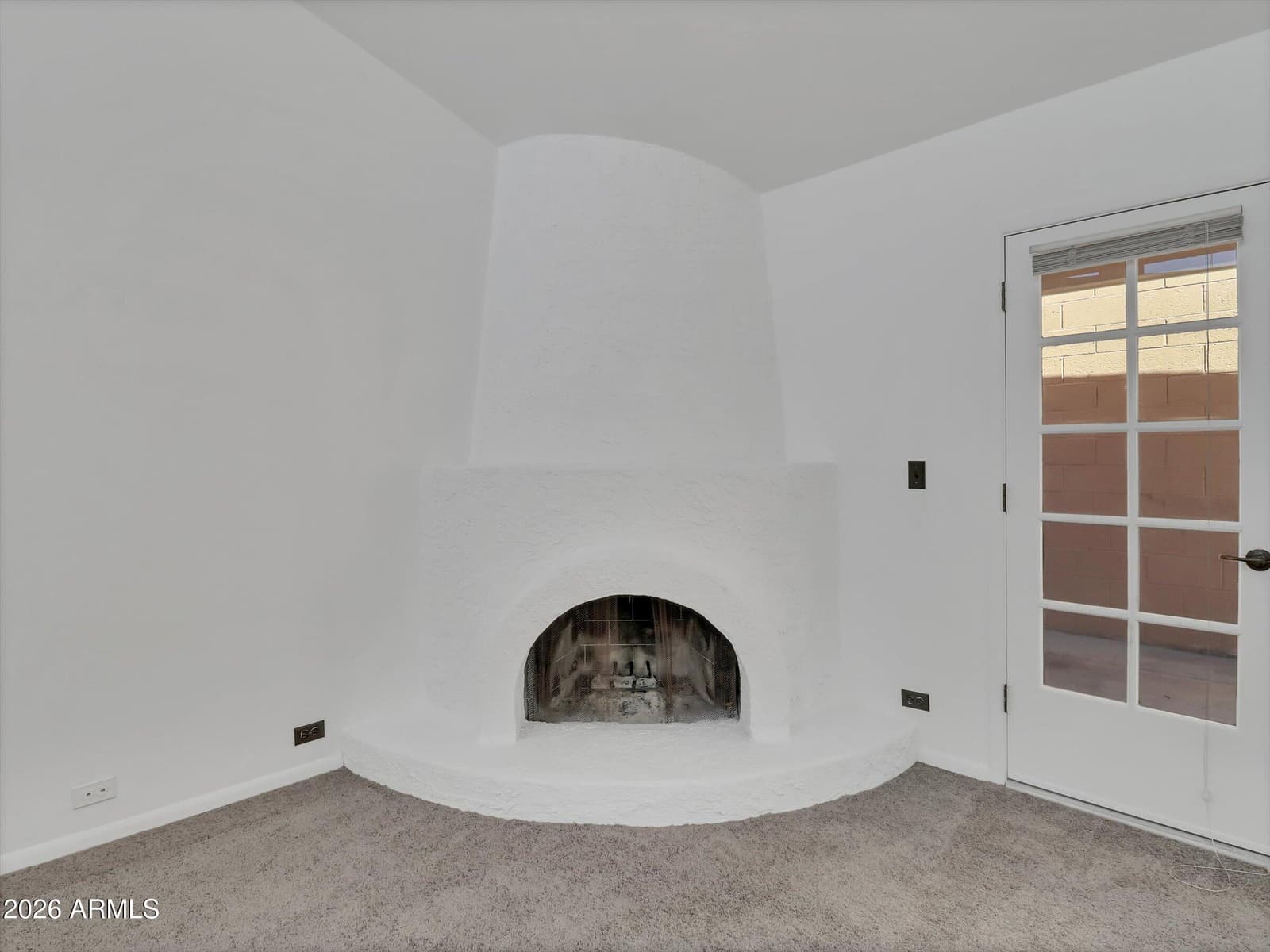 1010 E BECKER Lane, Phoenix, AZ 85020 — photo 9 of 35