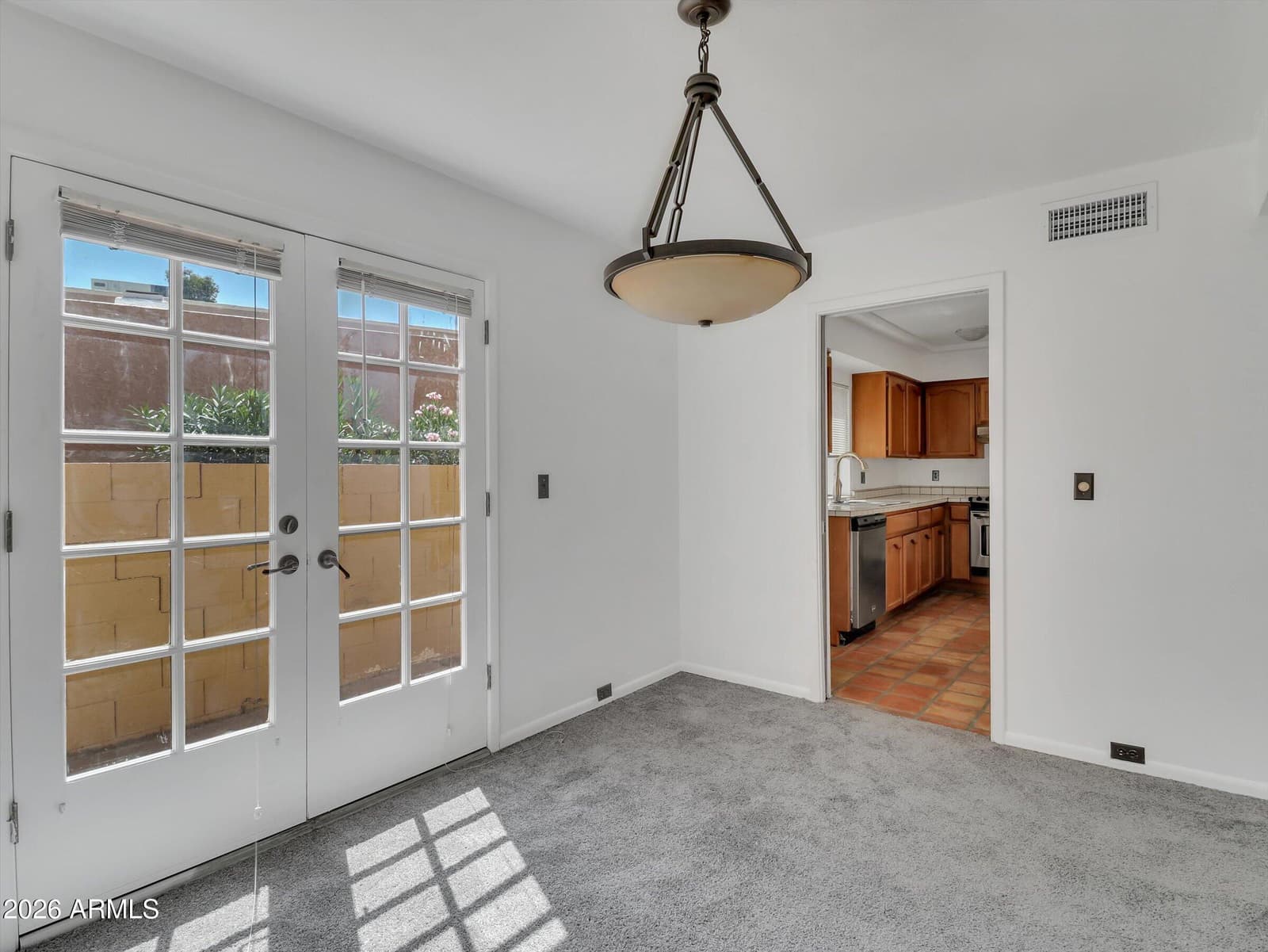 1010 E BECKER Lane, Phoenix, AZ 85020 — photo 12 of 35