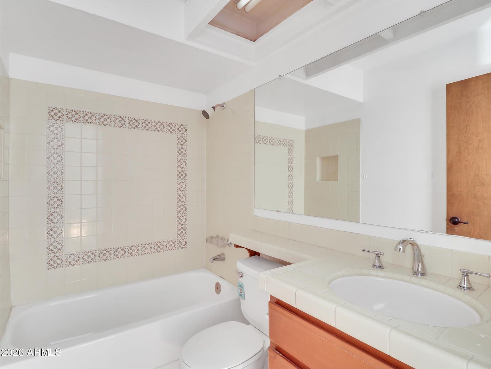 1010 E BECKER Lane, Phoenix, AZ 85020 — photo 28 of 35