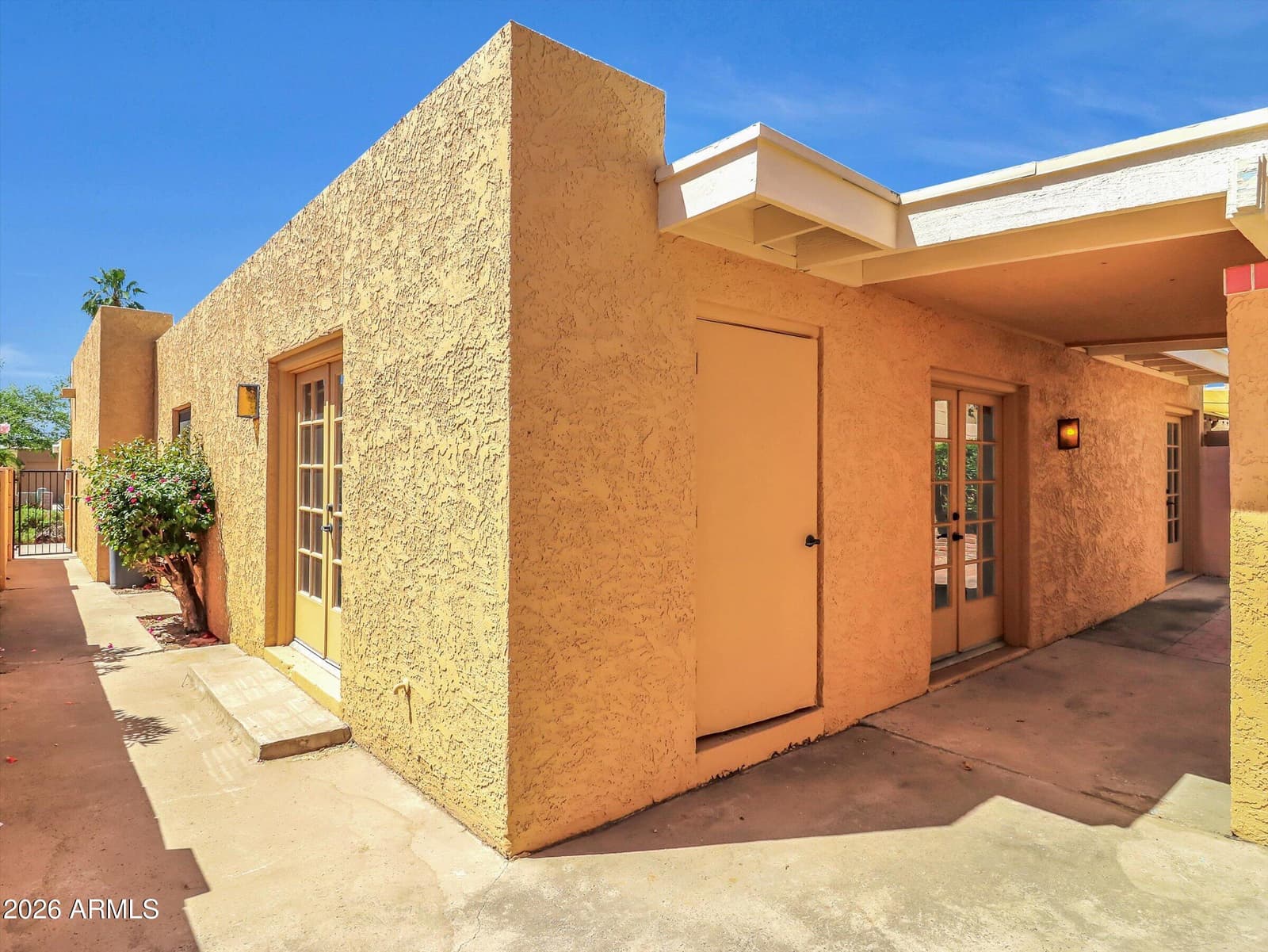 1010 E BECKER Lane, Phoenix, AZ 85020 — photo 34 of 35