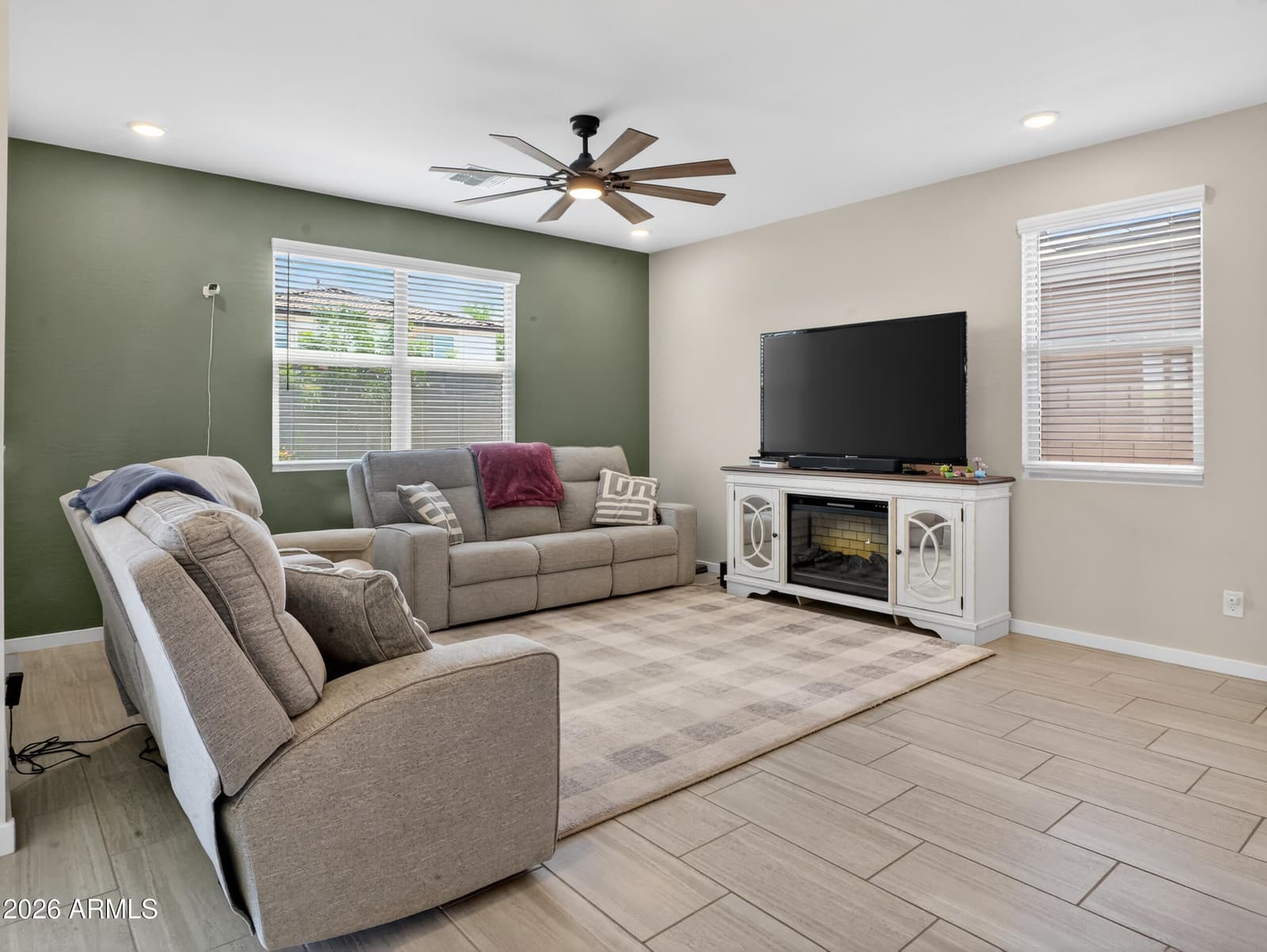 17381 W RUNNING DEER Trail, Surprise, AZ 85387 — photo 9 of 21