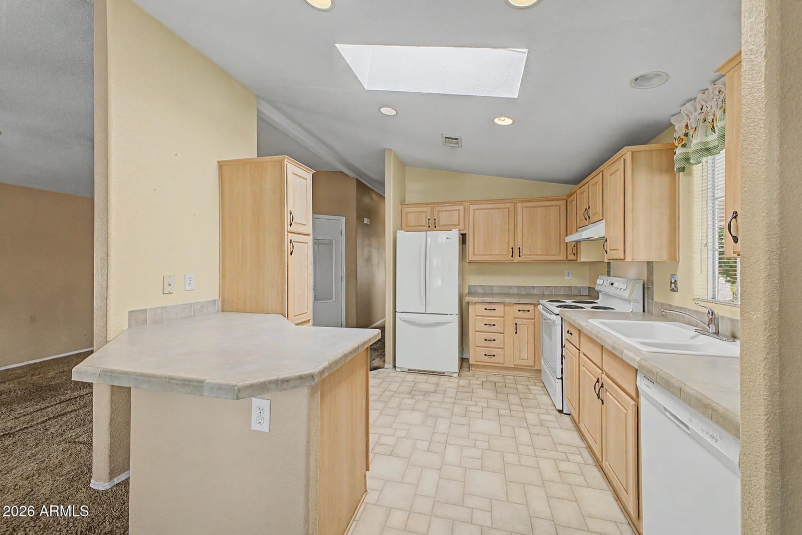 201 S GREENFIELD Road 74, Mesa, AZ 85206 — photo 17 of 42