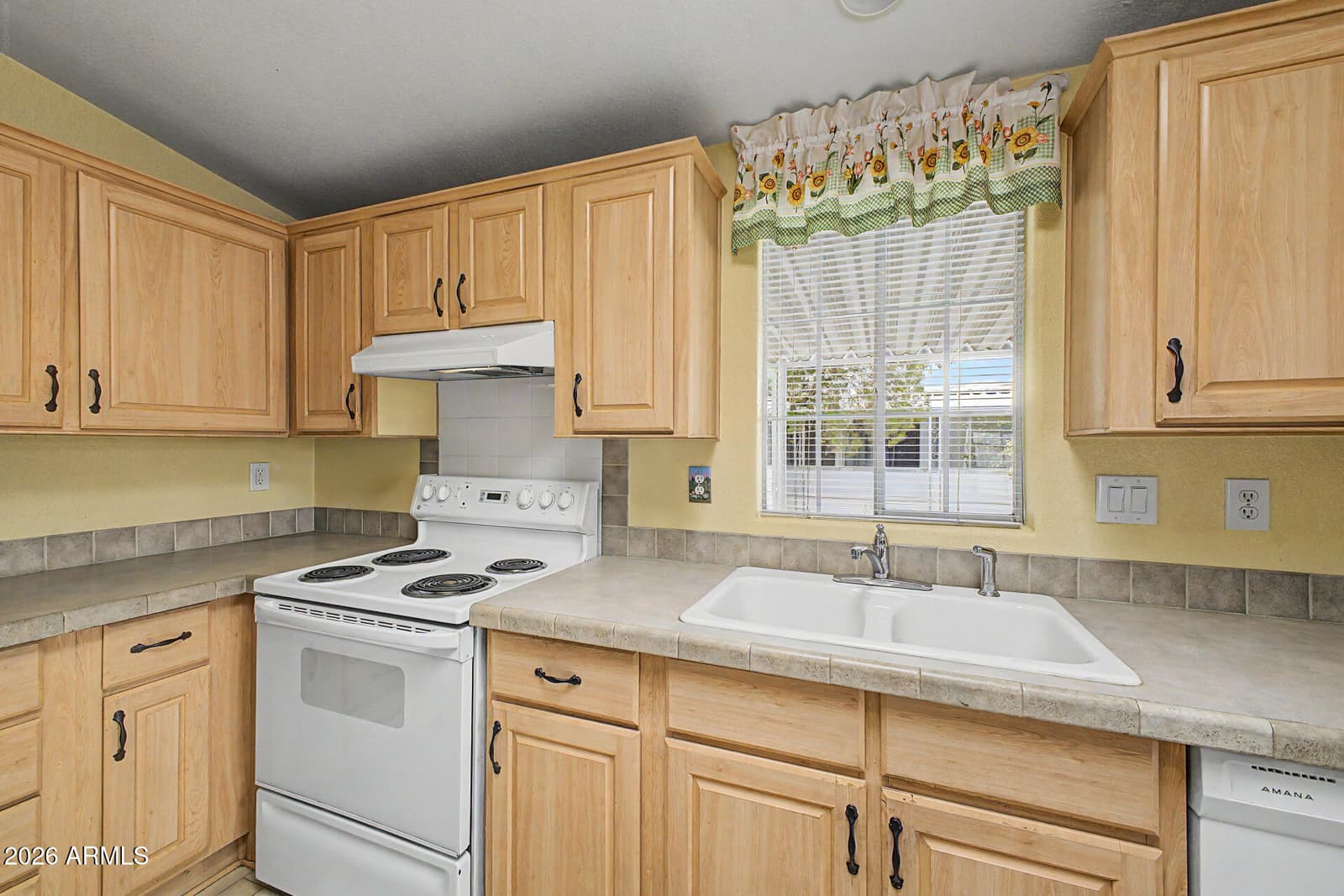 201 S GREENFIELD Road 74, Mesa, AZ 85206 — photo 19 of 42