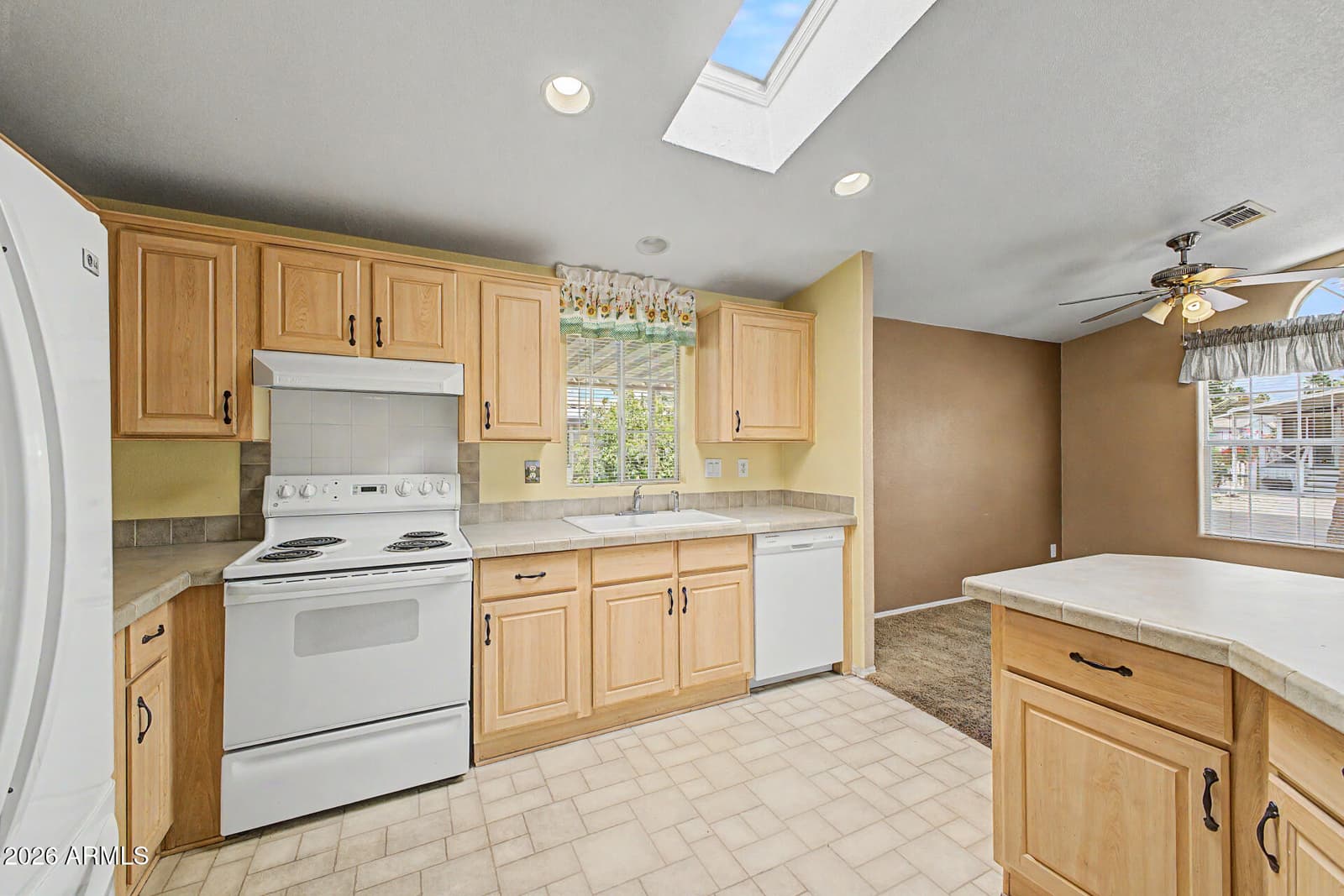 201 S GREENFIELD Road 74, Mesa, AZ 85206 — photo 22 of 42