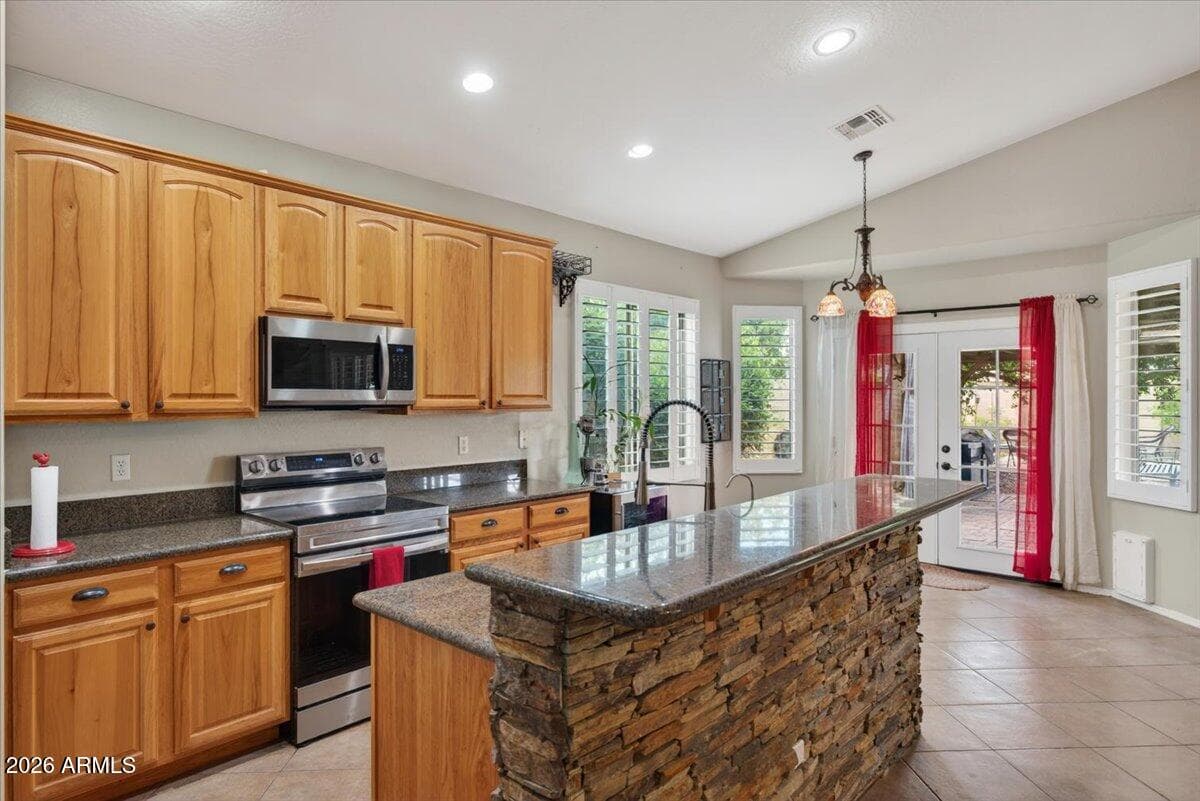 1628 W FRUIT TREE Court, San Tan Valley, AZ 85144 — photo 6 of 42