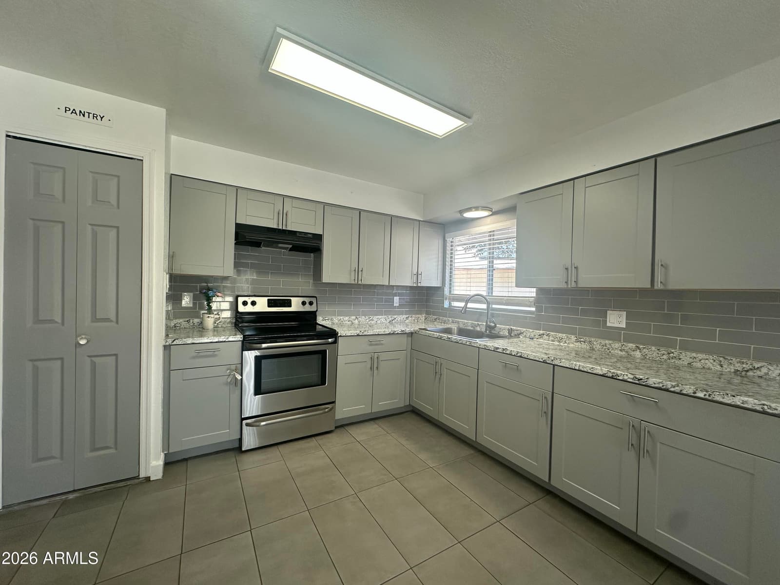 4926 W JOYCE Circle, Glendale, AZ 85308 — photo 8 of 13