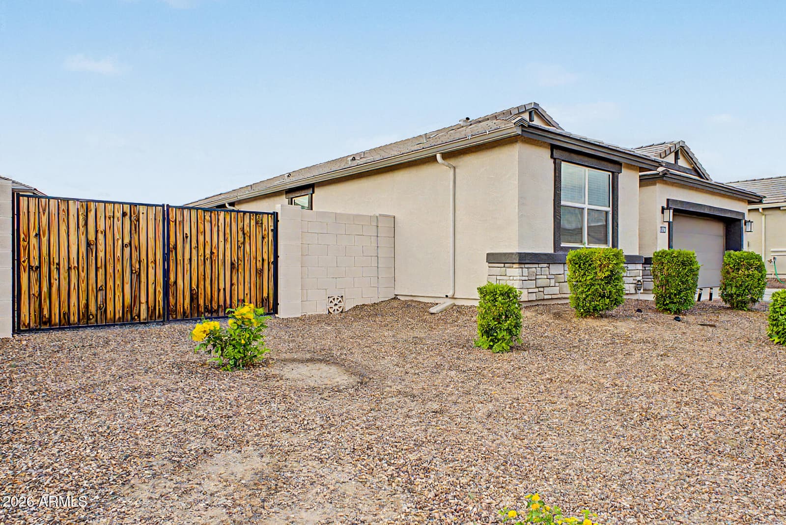2836 W SAVANNAH Avenue, Apache Junction, AZ 85120 — photo 3 of 48